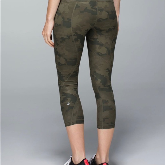 Lululemon Run: Inspire Crop *All Luxtrem - Picture 2 of 6